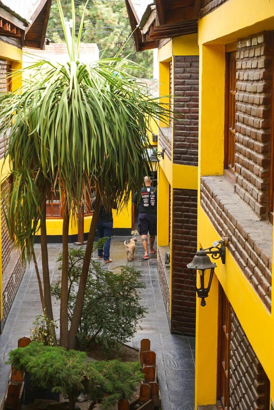 Apart Hotel Libertador El Calafate Exterior foto